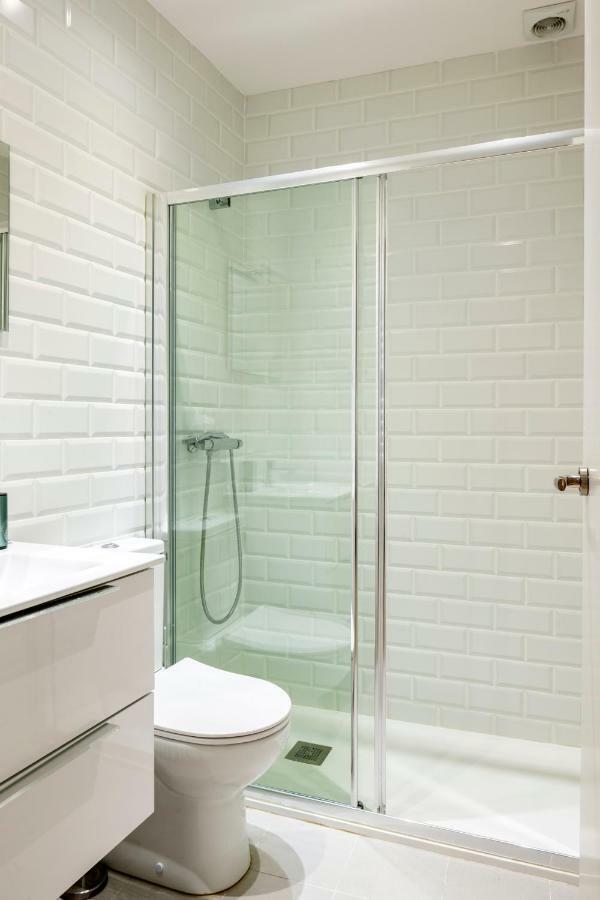 Apartamento Minimalista En El Corazon De Bilbao Esterno foto