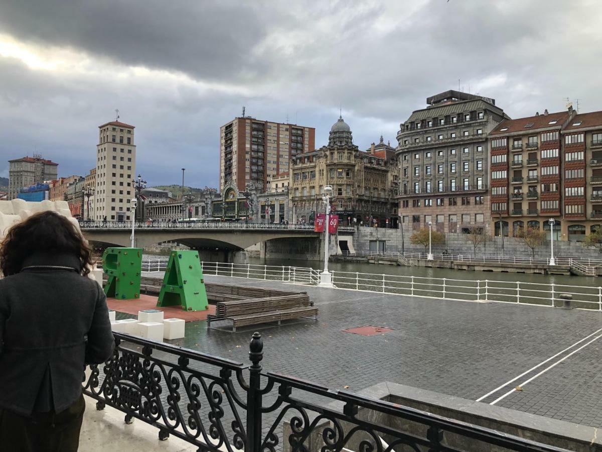 Apartamento Minimalista En El Corazon De Bilbao Esterno foto