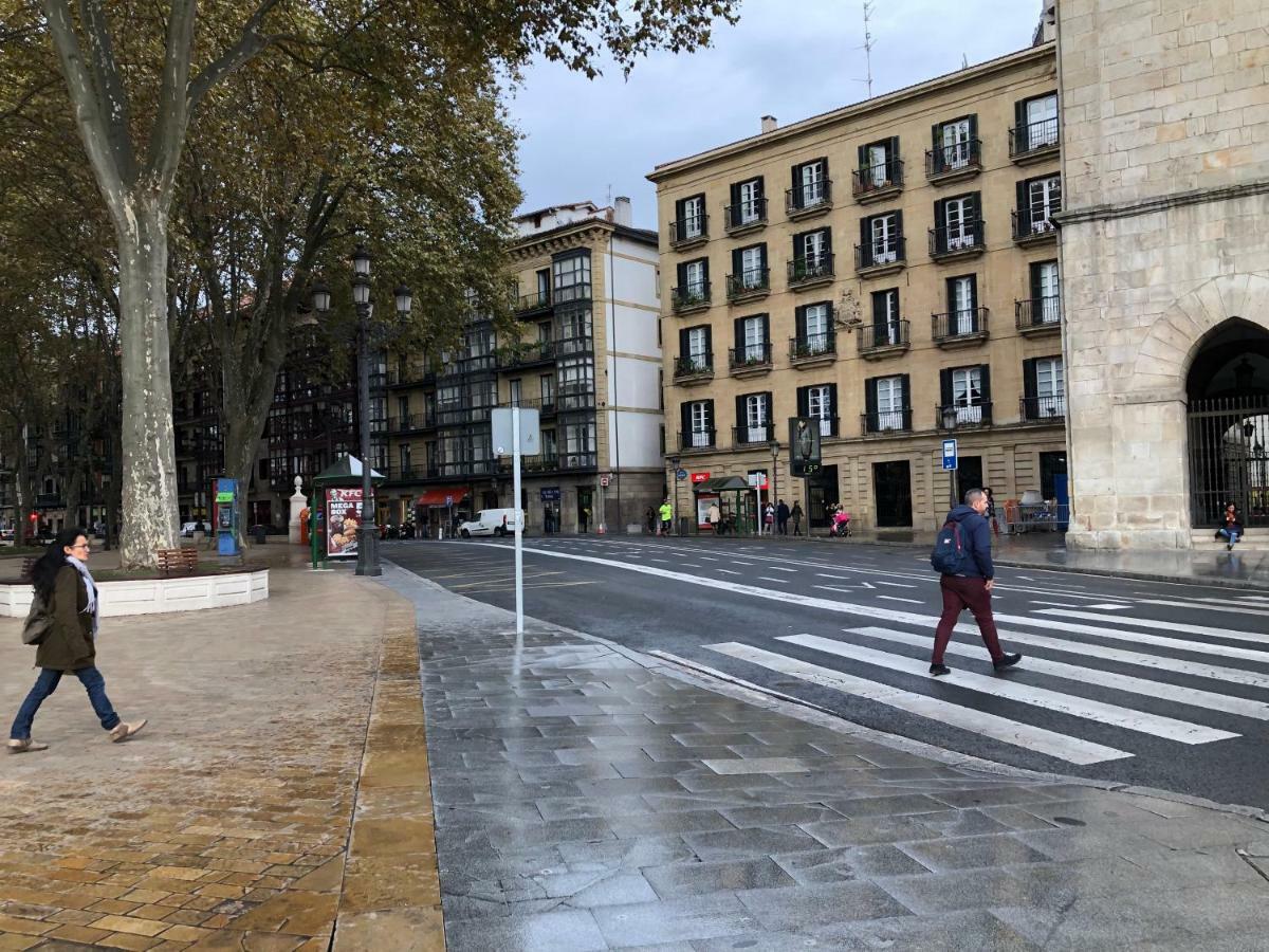 Apartamento Minimalista En El Corazon De Bilbao Esterno foto