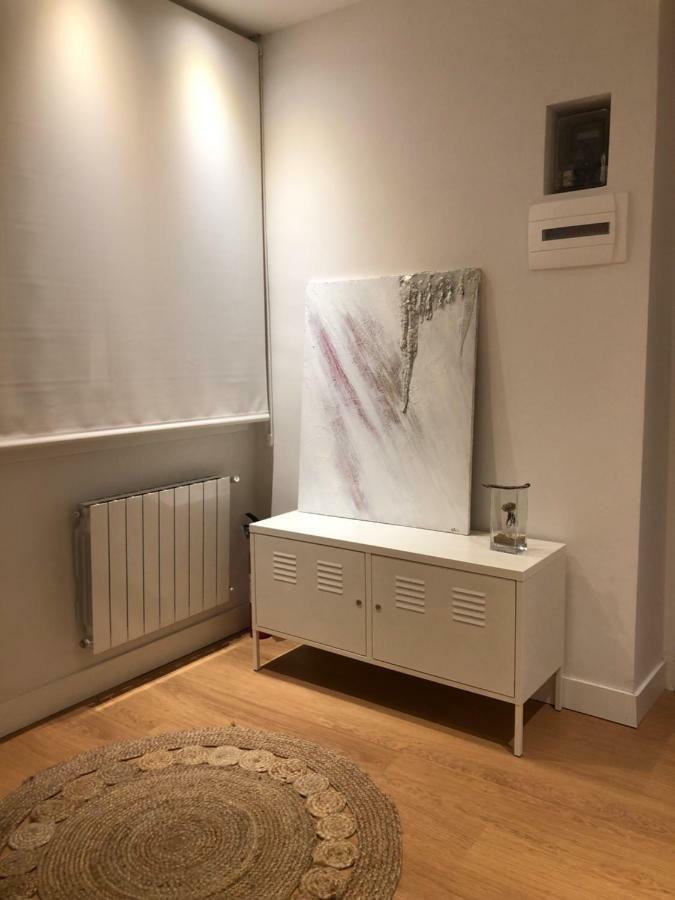 Apartamento Minimalista En El Corazon De Bilbao Esterno foto
